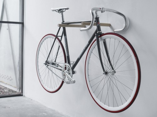 Fluo's minimalist wooden bike hook
