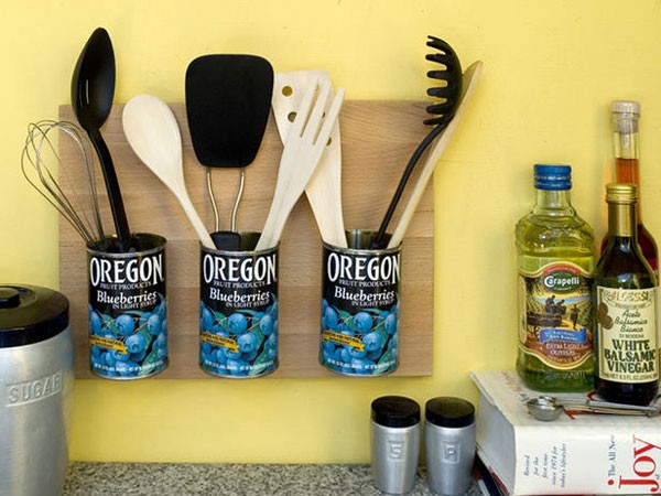 cool kitchen storage hack: oregon blueberries tin can cooking utensil holder floating shelf