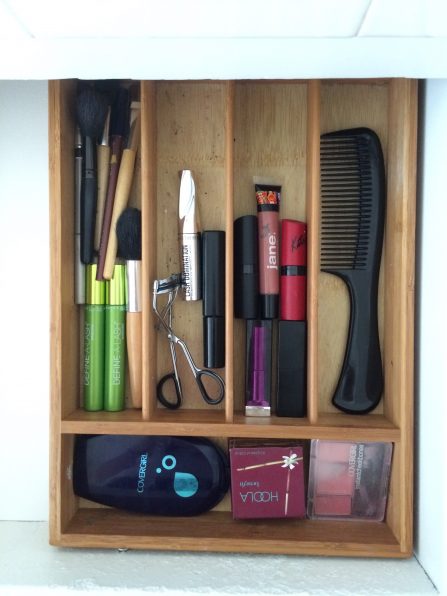 diy drawer divider for cosmetic storage