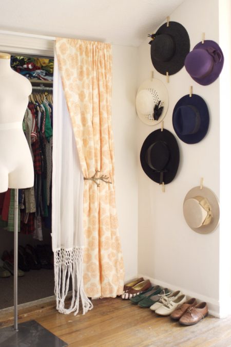 diy hat rack on a wall