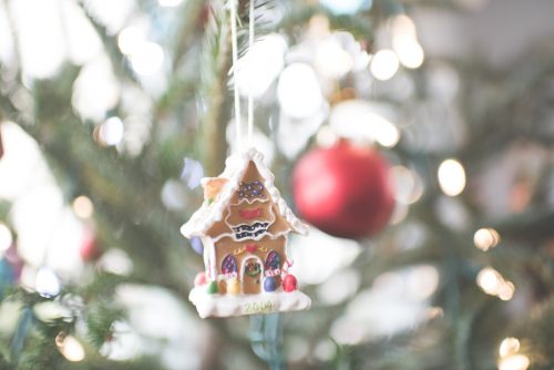 small gingerbread house ornament