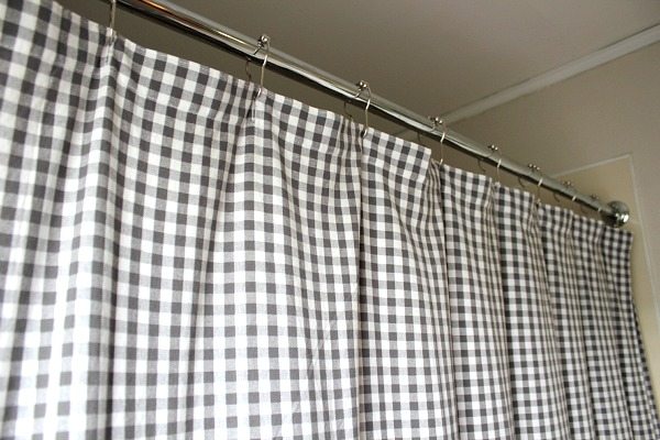 checkered-shower-curtain-creekline-house