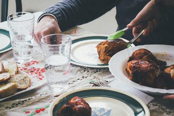 The first part of a meal is served in a casual setting