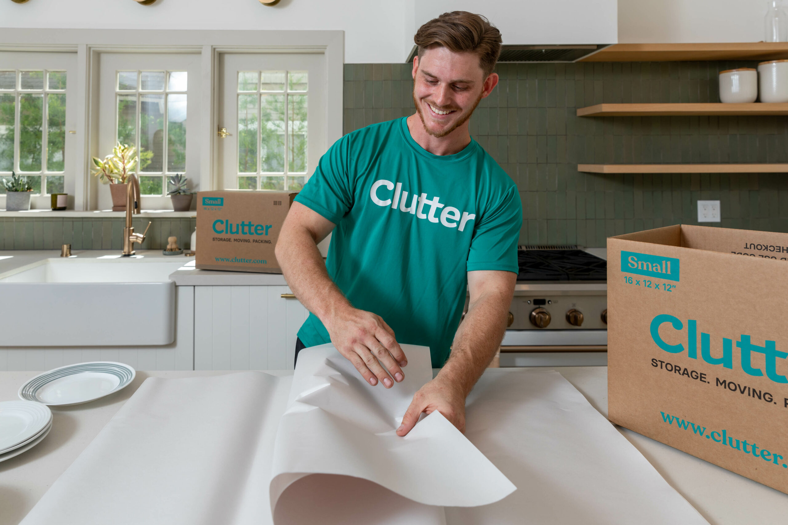 How to Use Bubble Wrap for Storing Fragile Items