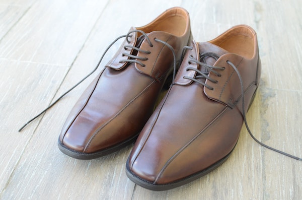 brown business casual leather shoes