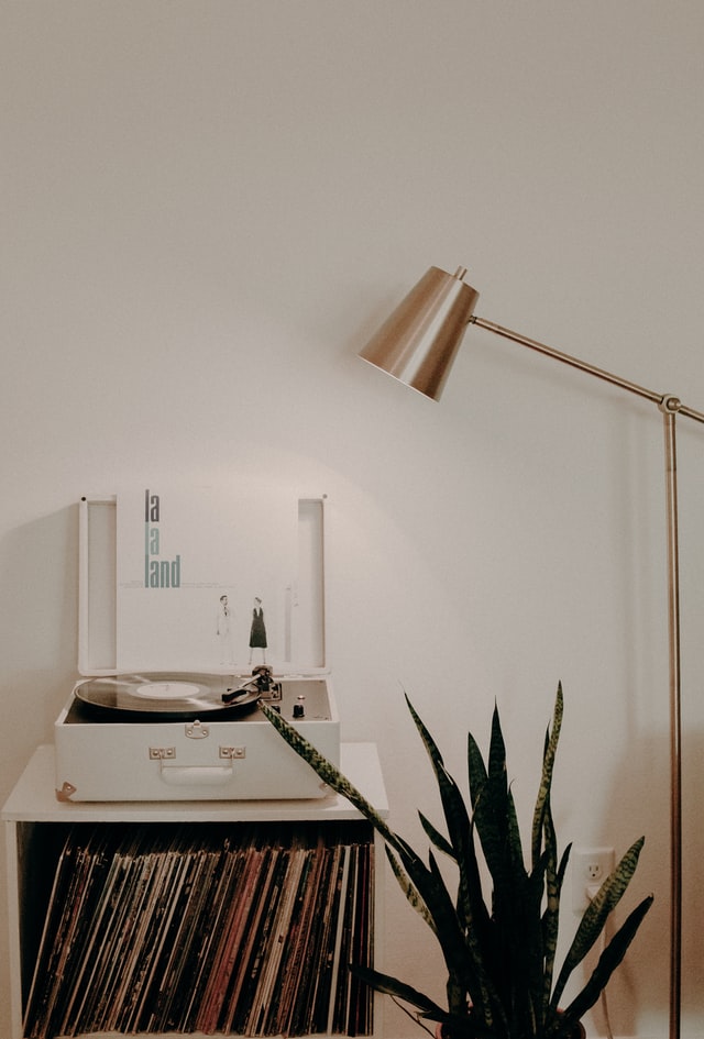 Gramophone with a lamp
