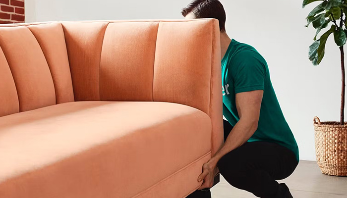 Clutter movers helping in shifting